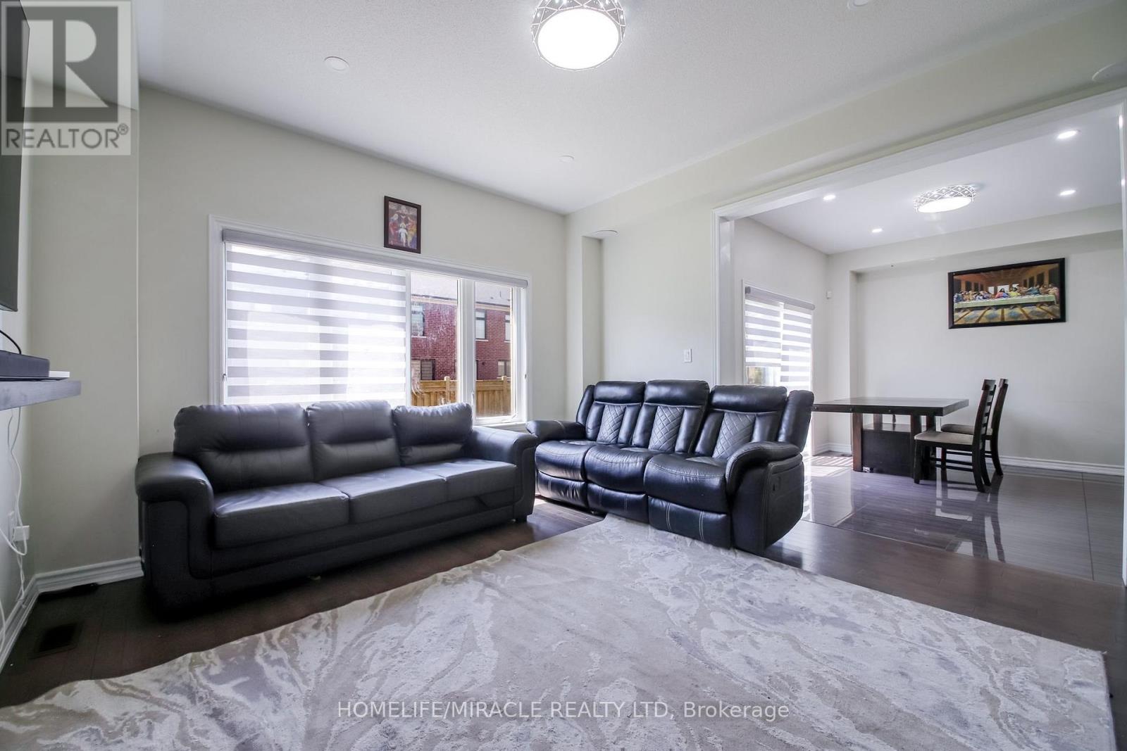 1301 APOLLO STREET - 20