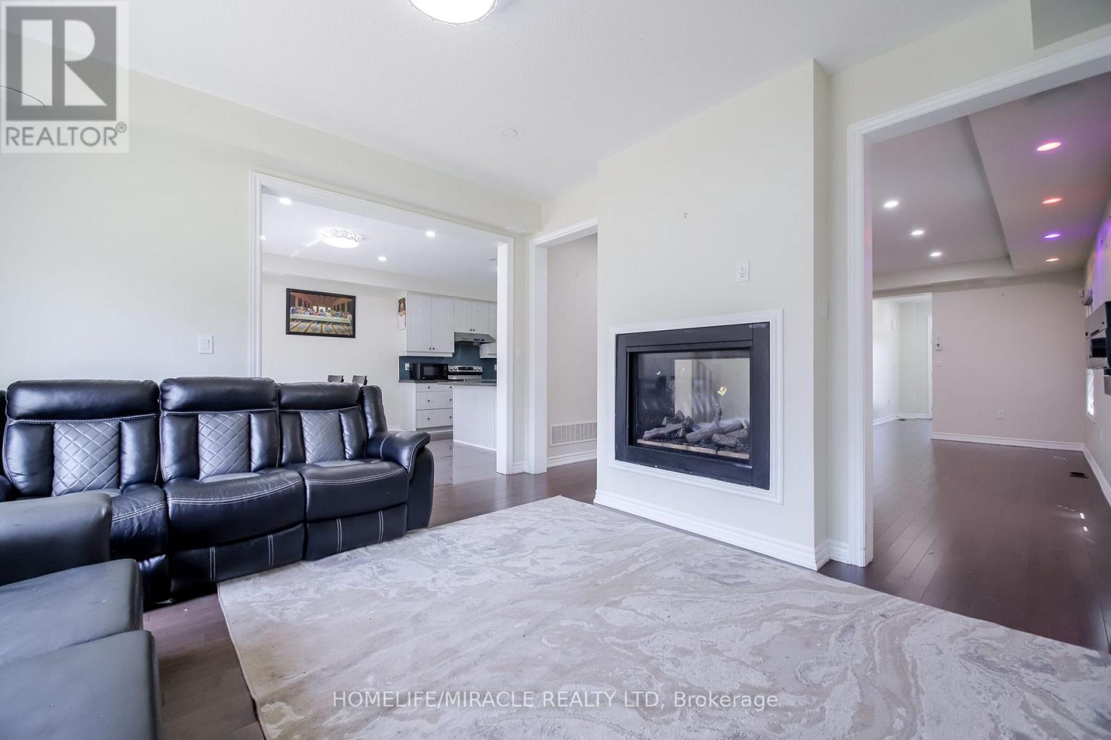 1301 APOLLO STREET - 21