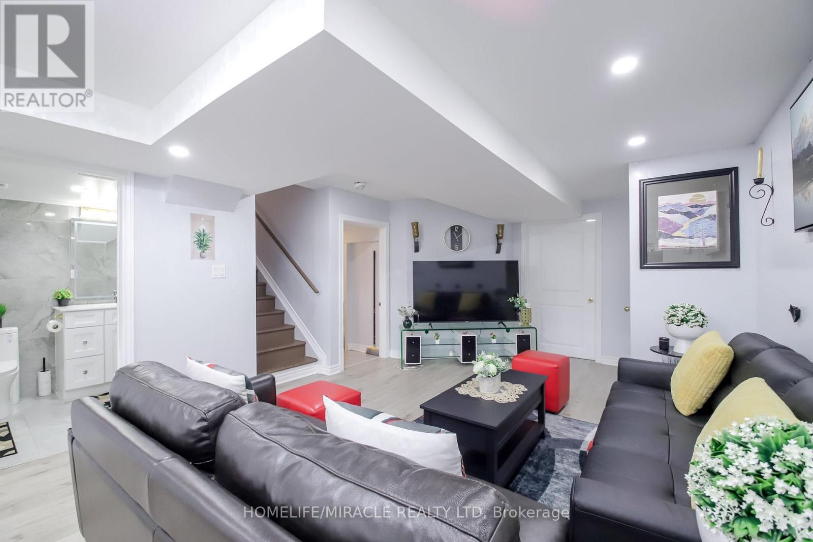 1301 APOLLO STREET - Image 32