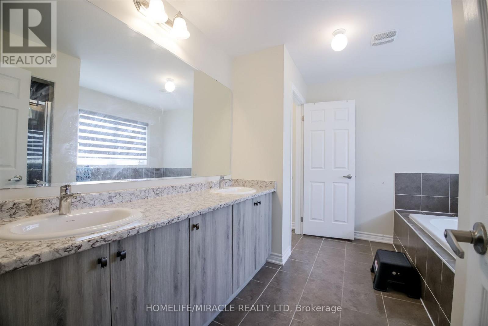 1301 APOLLO STREET - Image 36