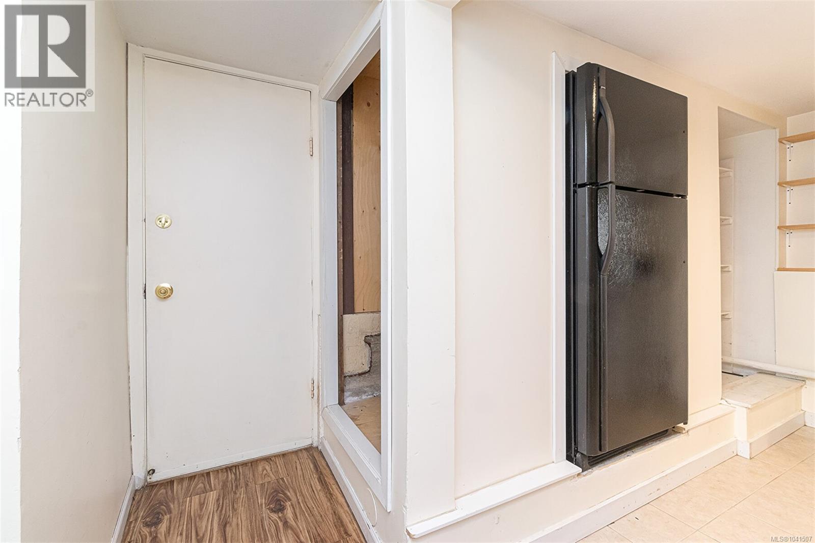 881 Leslie Dr, Saanich