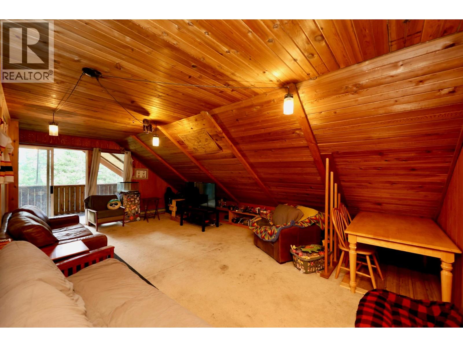 #1, 2, 3, 486 CHAMPAGNE Road - 27