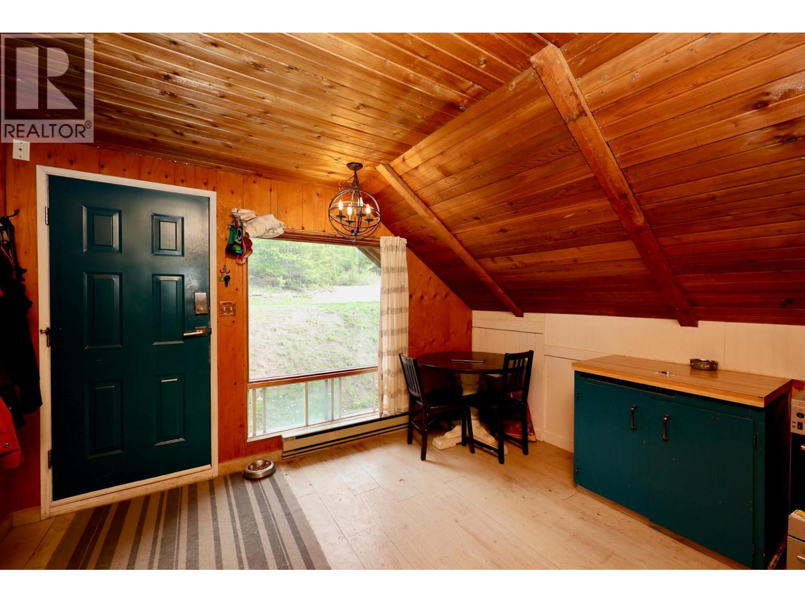 #1, 2, 3, 486 CHAMPAGNE Road - 22