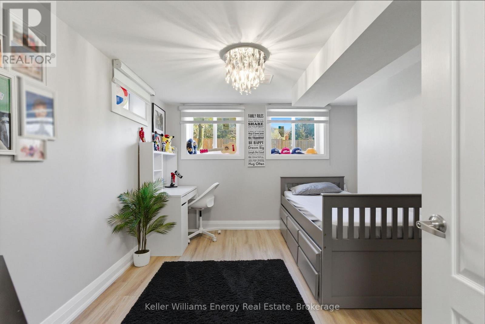 297 GRANDVIEW STREET S - 18