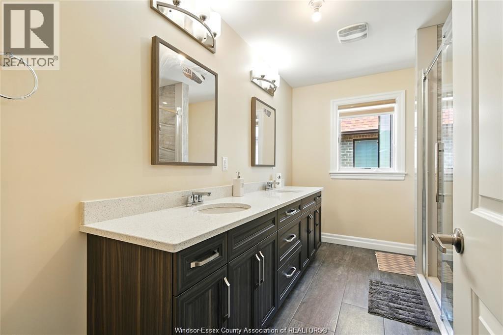 352 CHRISTINE AVENUE - 15