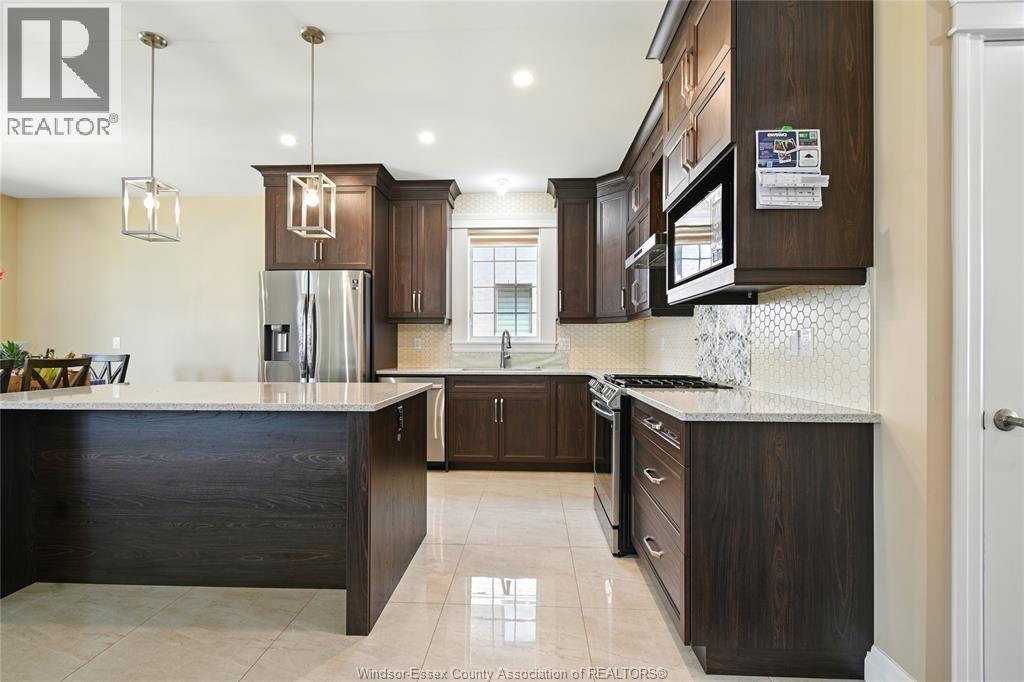 352 CHRISTINE AVENUE - 10
