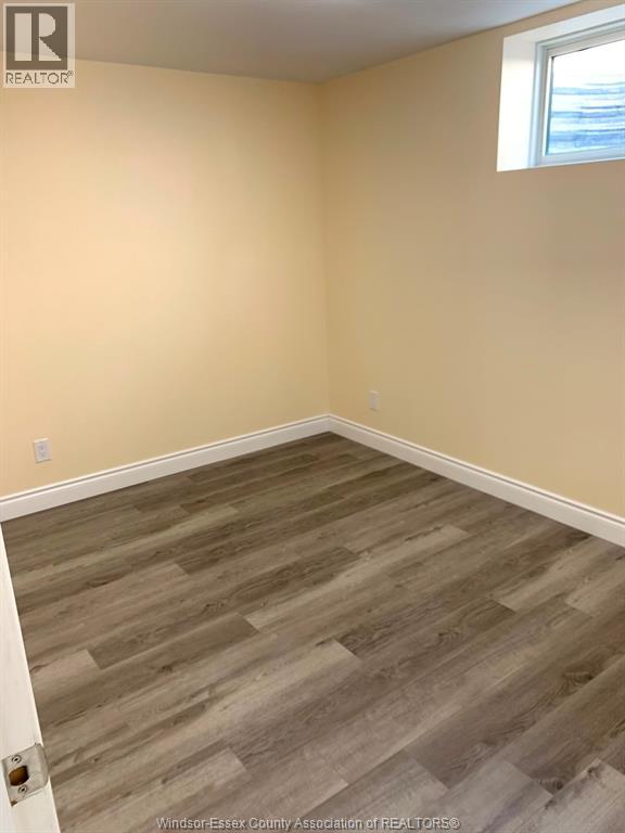 352 CHRISTINE AVENUE - 25