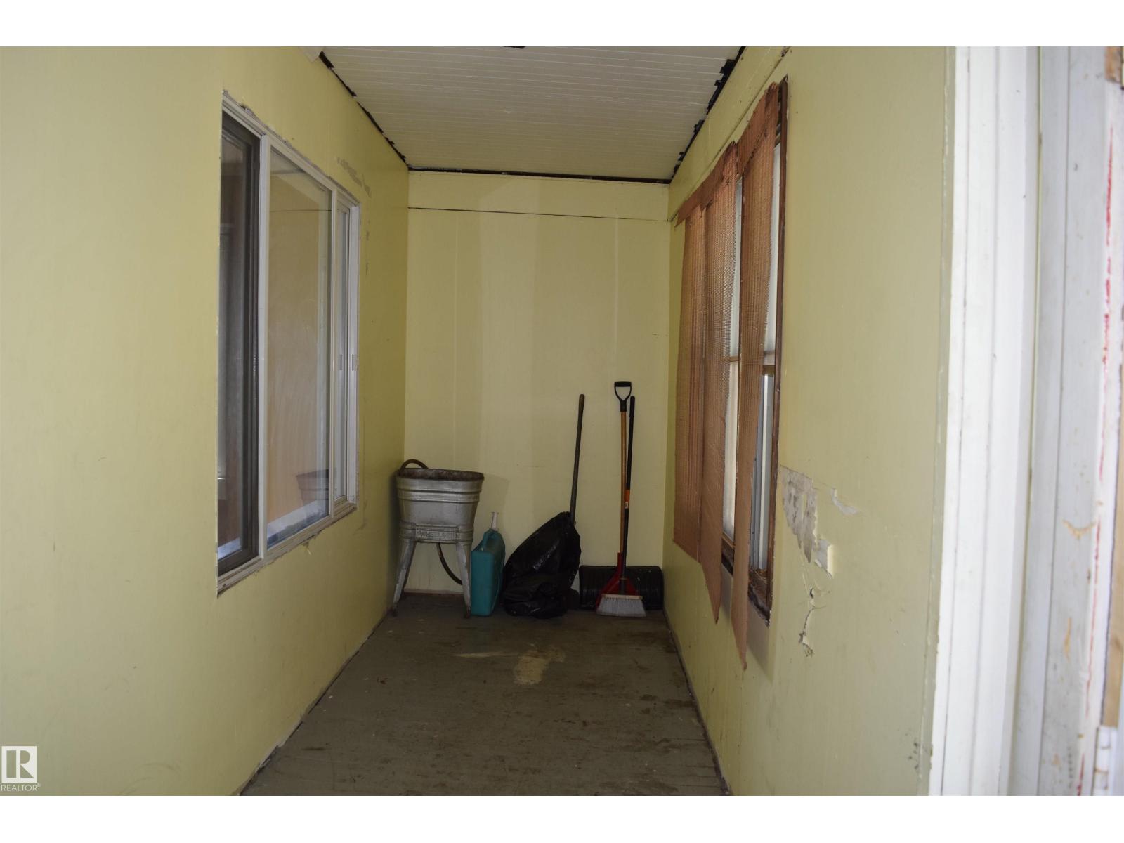 9551 106A AV NW - 2