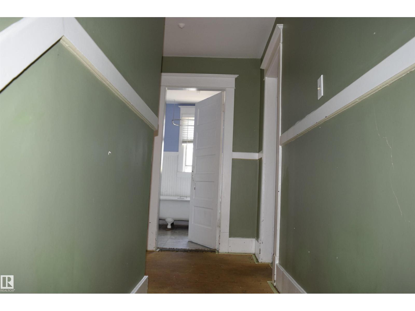 9551 106A AV NW - 28