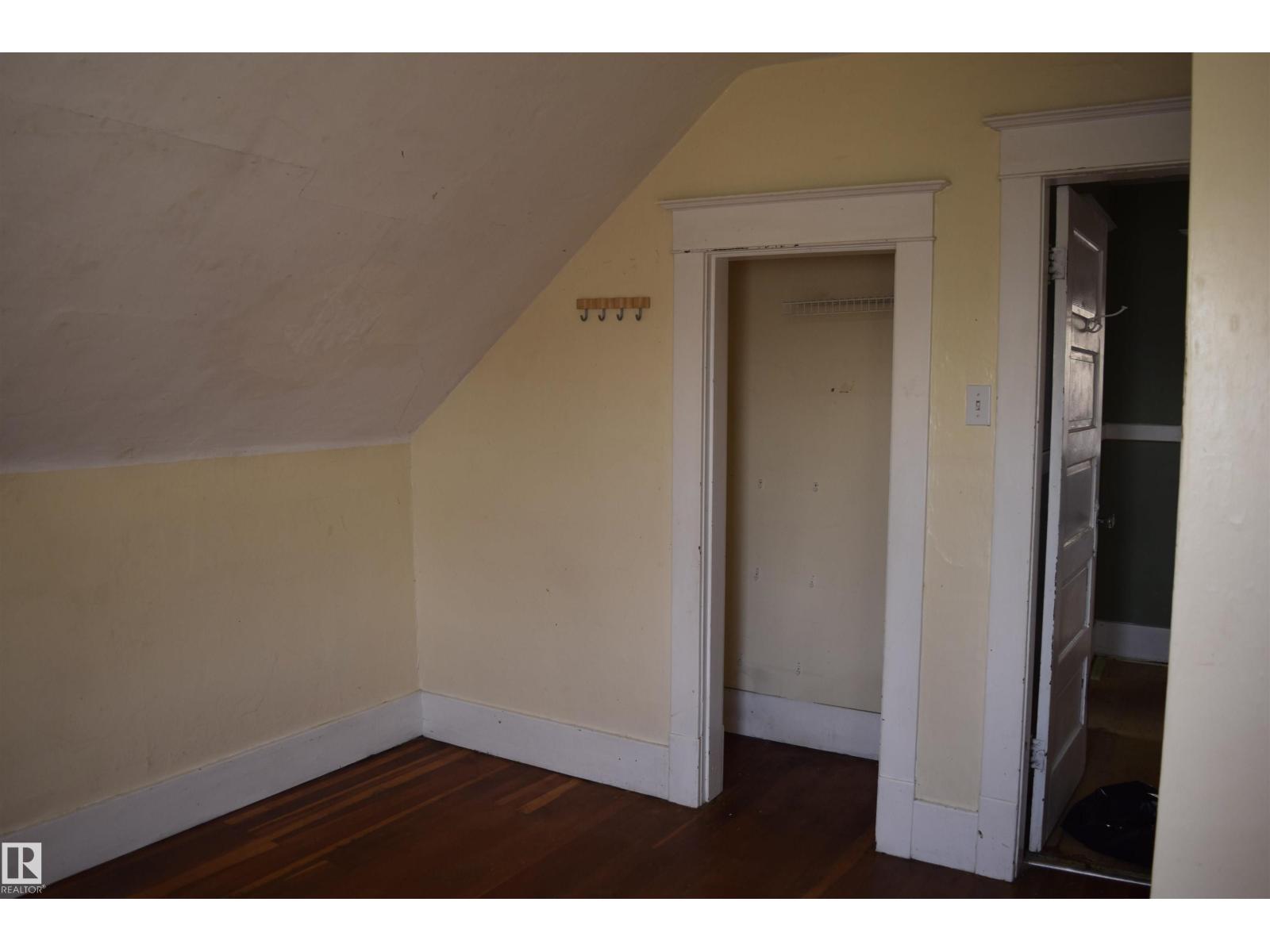 9551 106A AV NW — photo 27