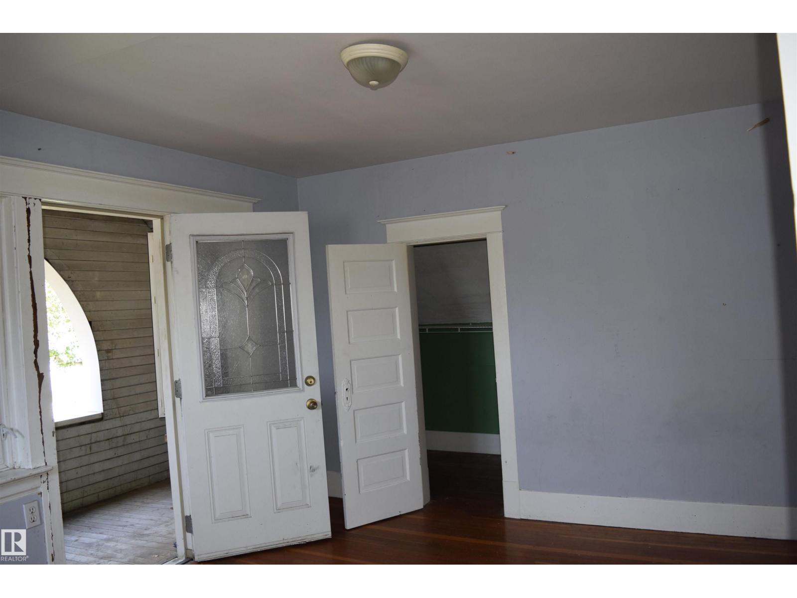 9551 106A AV NW - 19