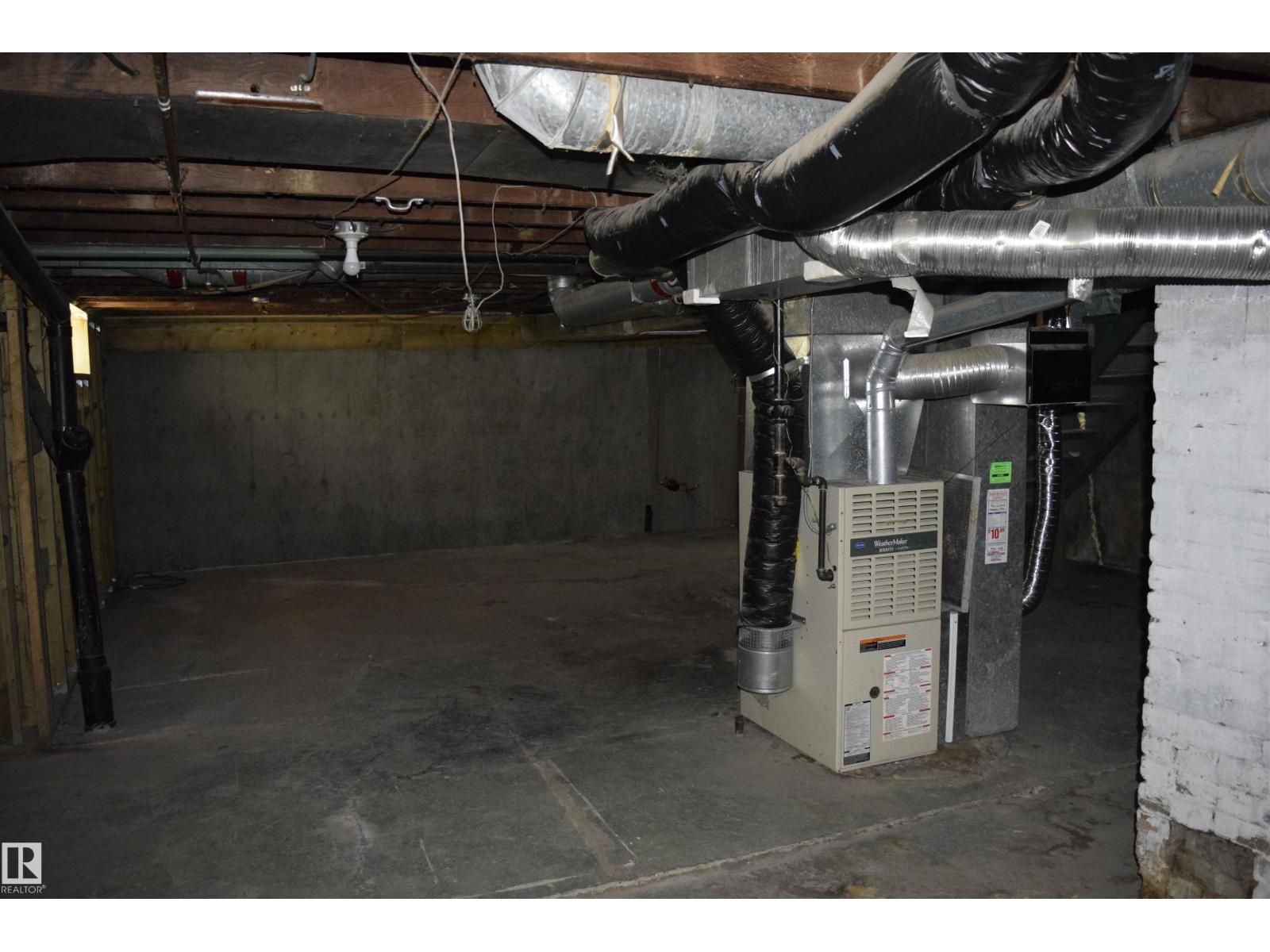 9551 106A AV NW — photo 39