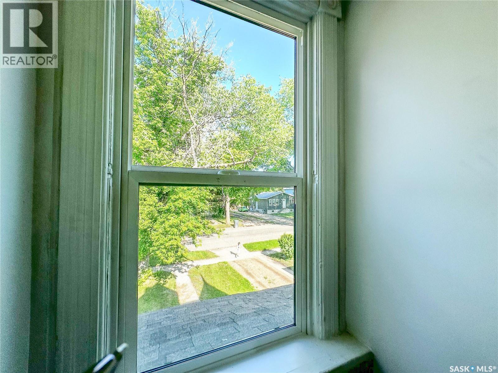 50 Assiniboia AVENUE - 33