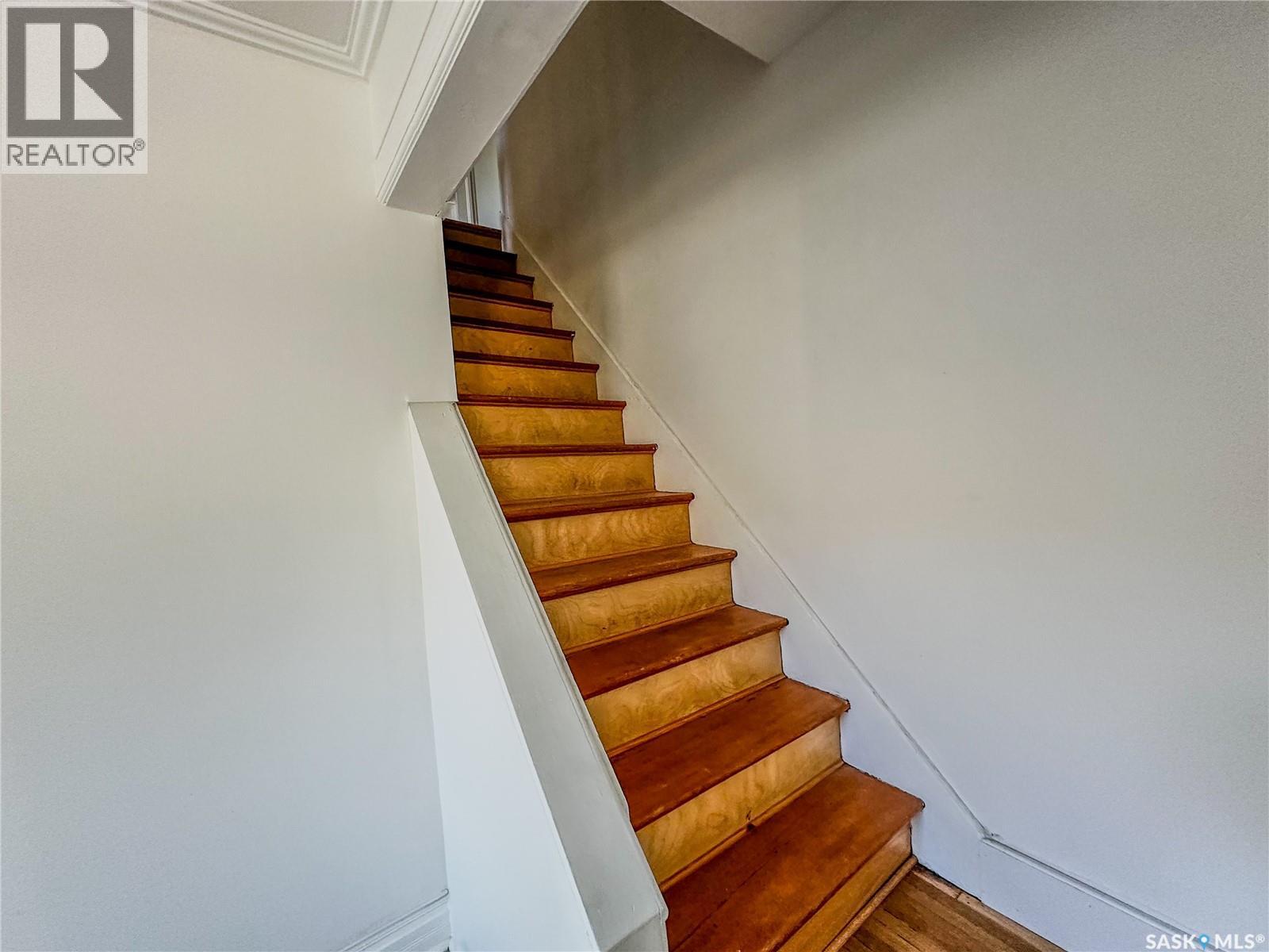 50 Assiniboia AVENUE - 30