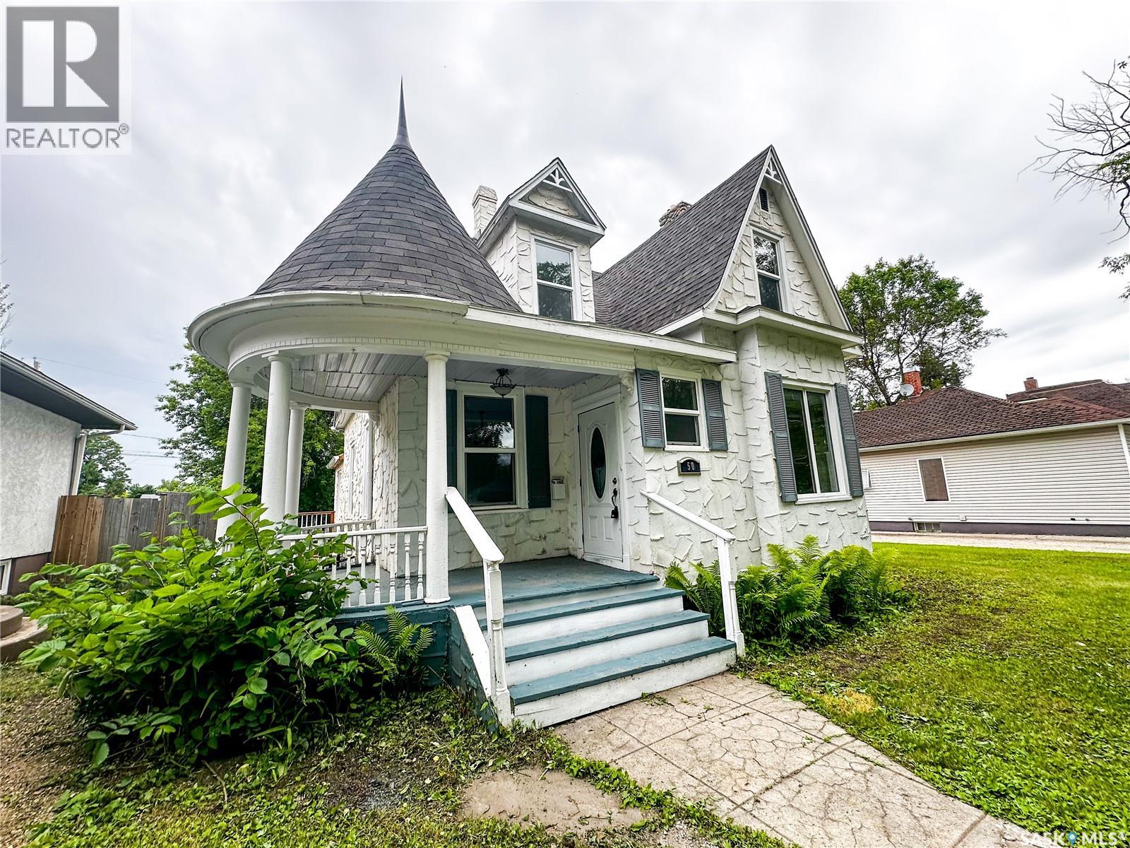 50 Assiniboia AVENUE - 1