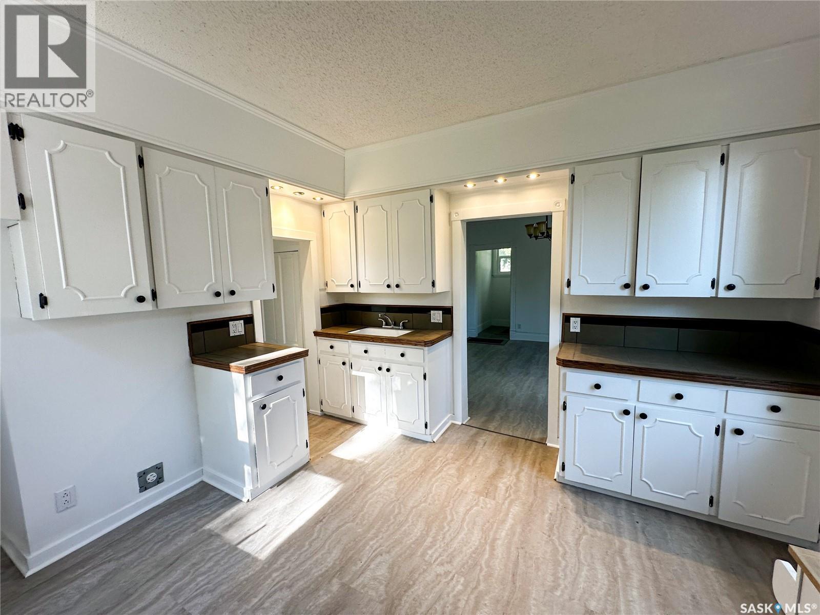 50 Assiniboia AVENUE - 17