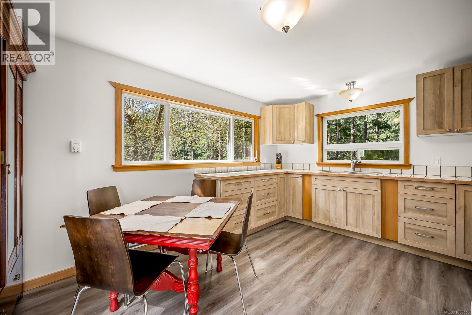 1315 Bartholomew Rd - 6