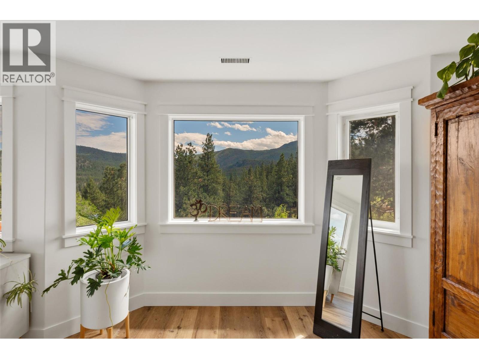 9331 CANYON VIEW Road - 36