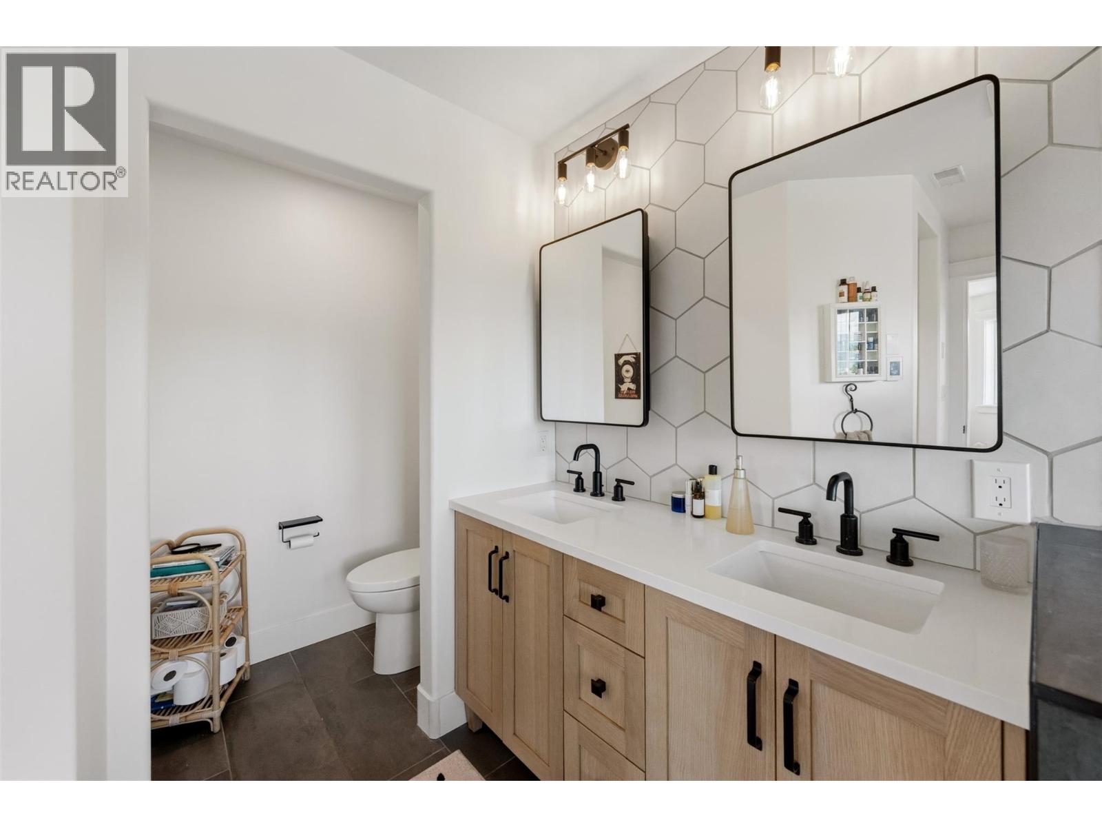 9331 CANYON VIEW Road - 43