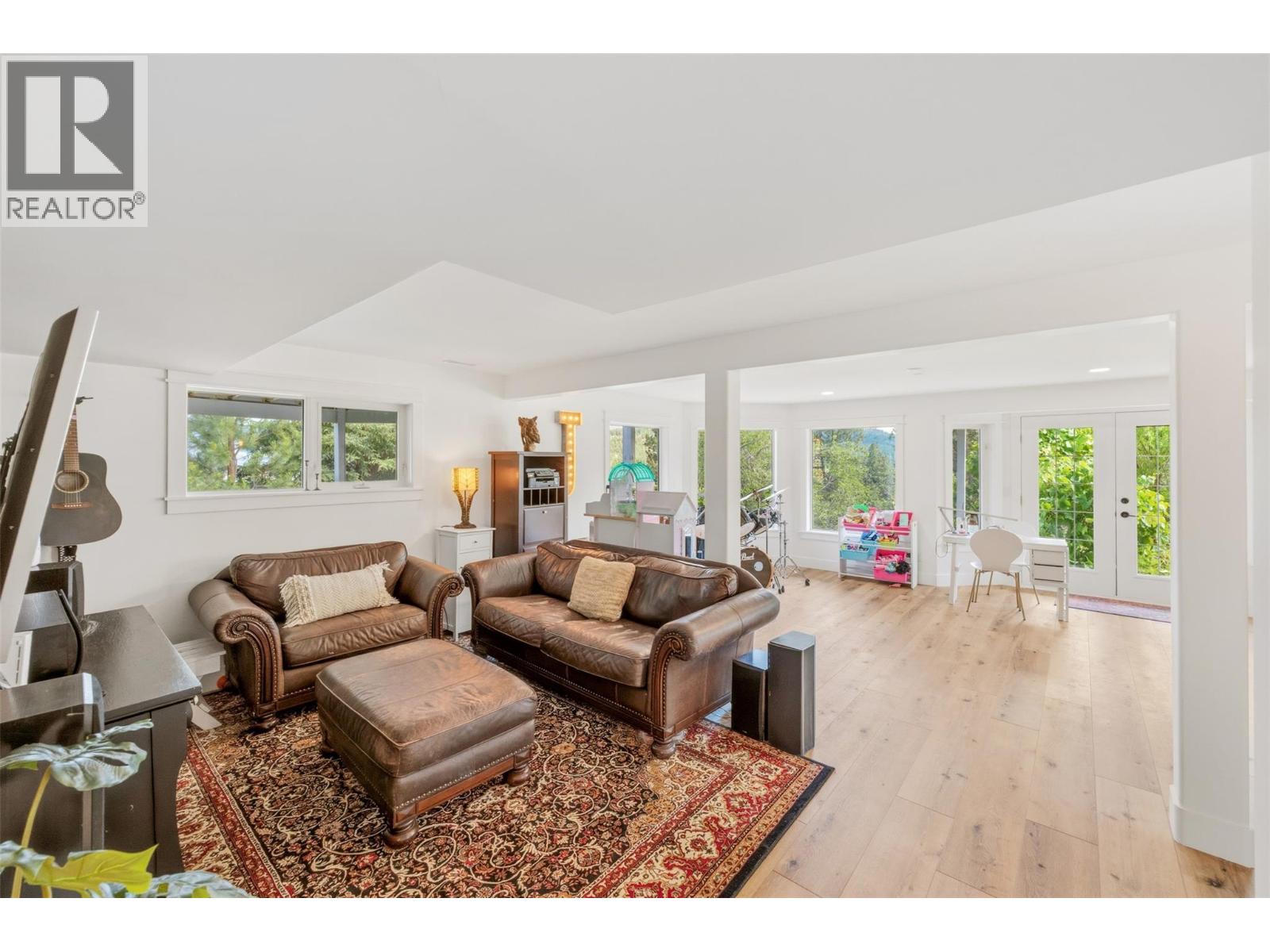 9331 CANYON VIEW Road - 63