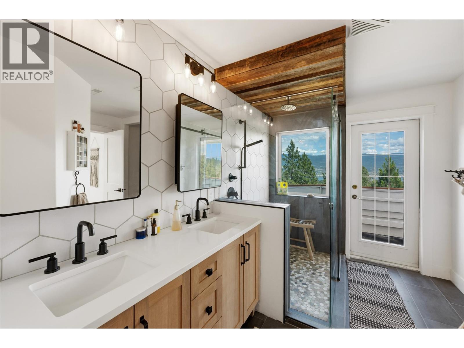 9331 CANYON VIEW Road - 44