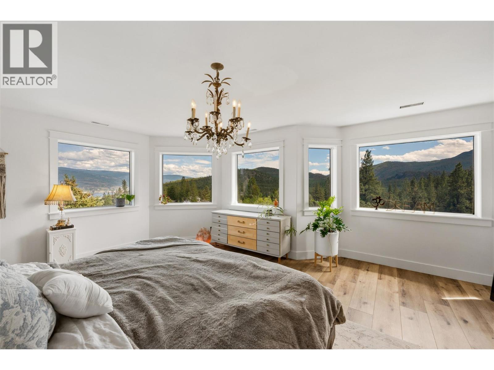 9331 CANYON VIEW Road - 35