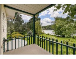 46 Ch. De La Pépinière, Val Des Monts, QC J8N5C4 Photo 32