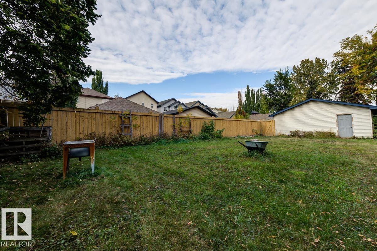 9906 87 ST NW - 13