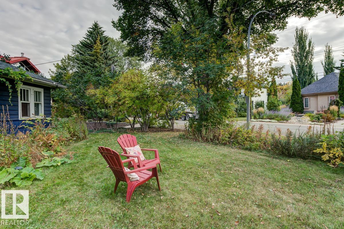 9906 87 ST NW - 10
