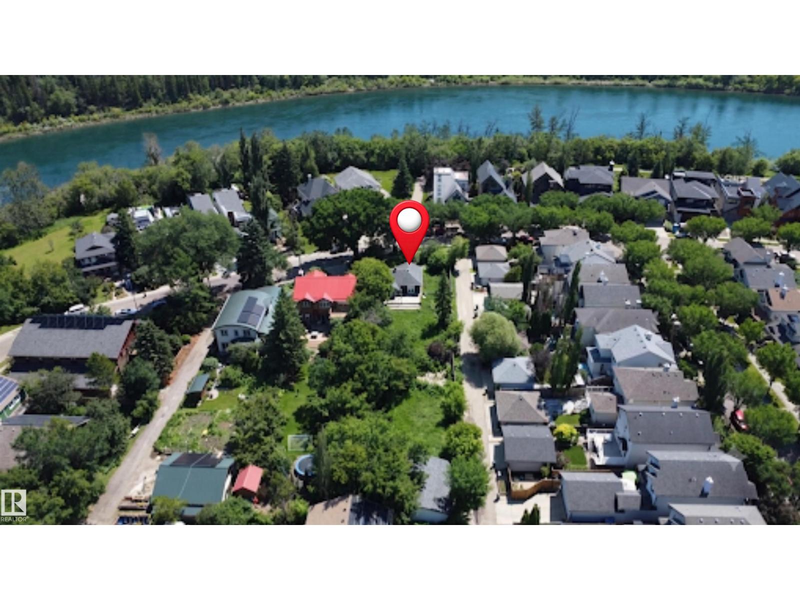 9906 87 St NW photo 2 — MLS® E4497874