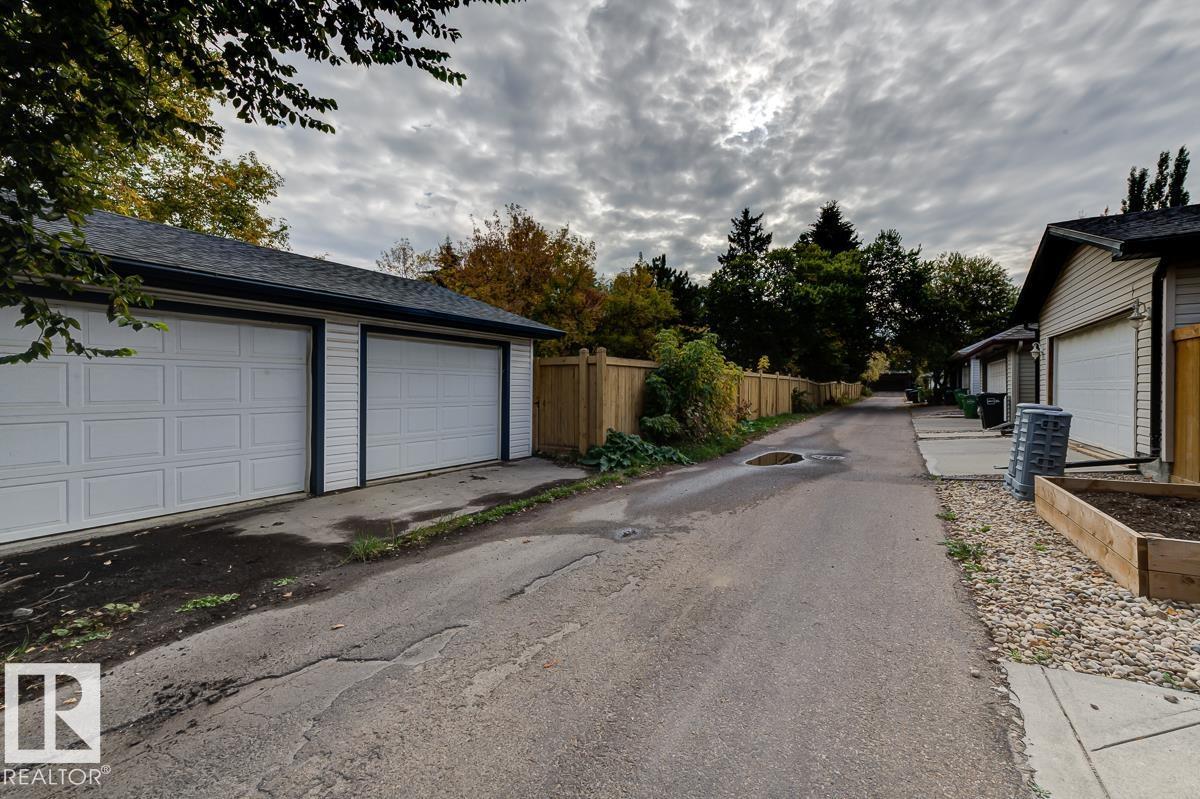 9906 87 ST NW - 18