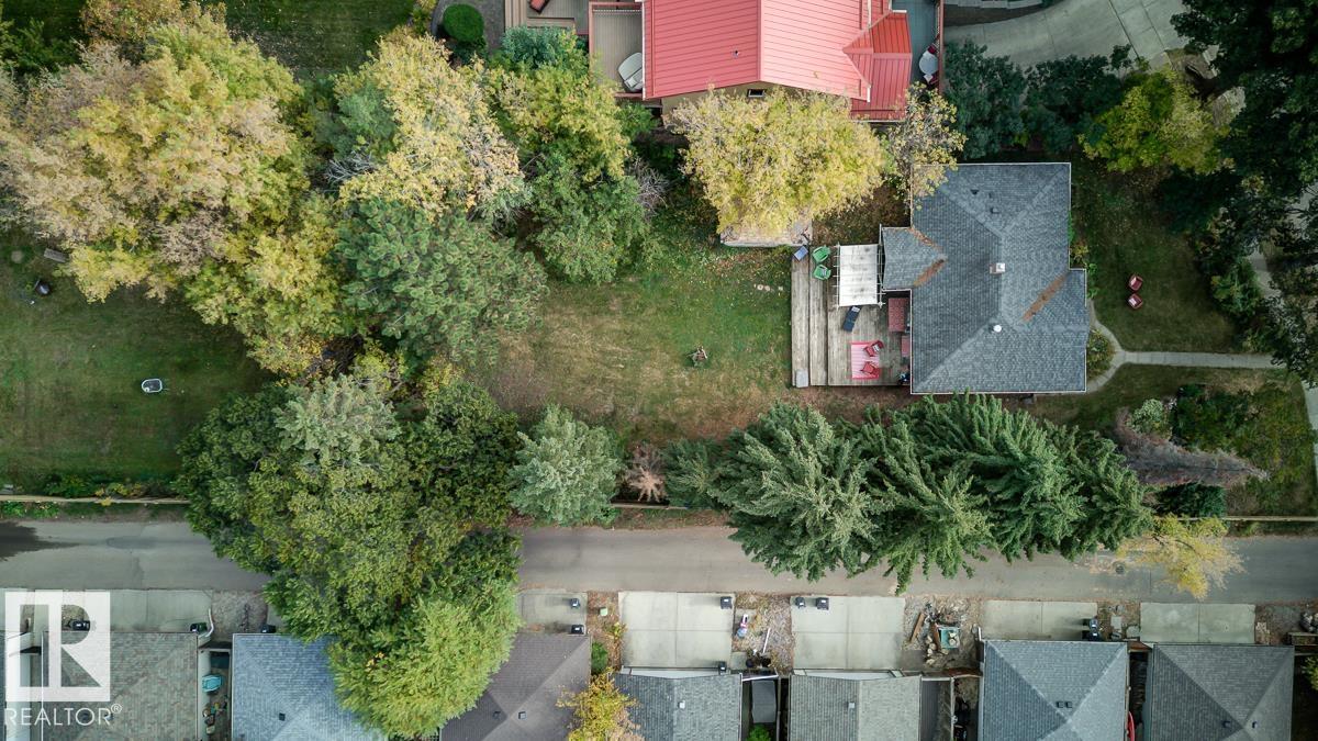 9906 87 ST NW - 22