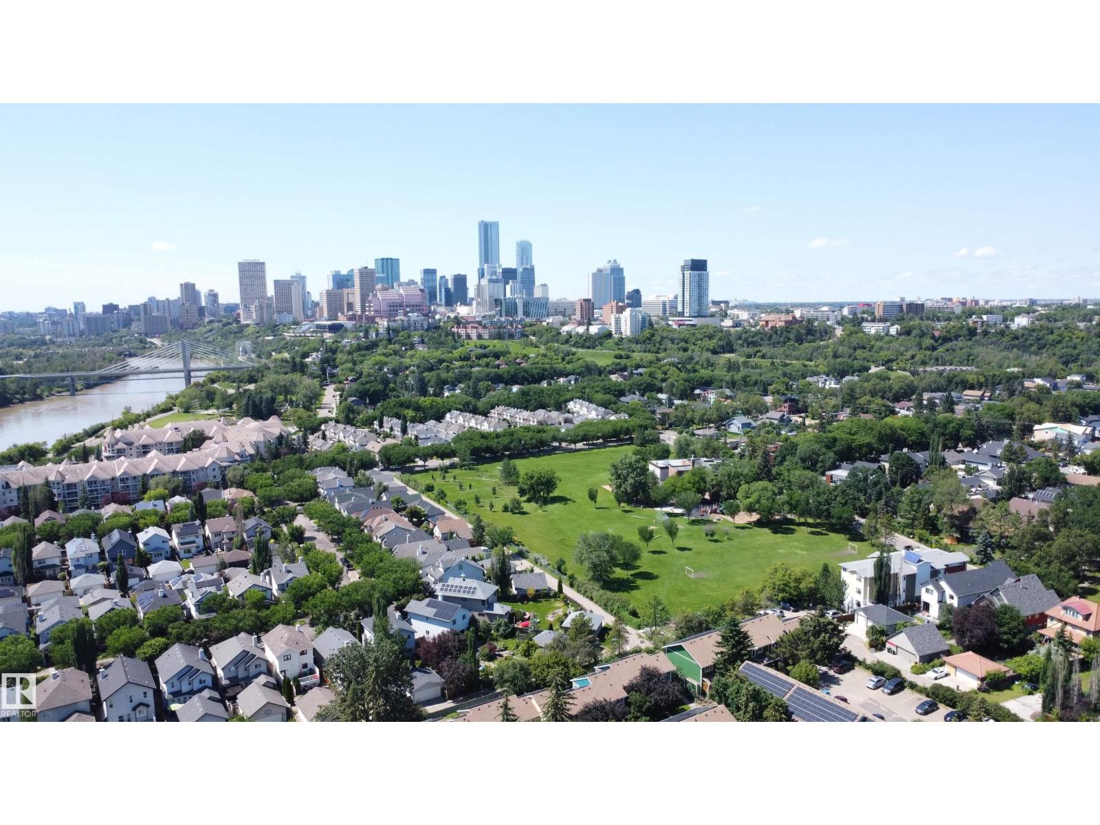 9906 87 ST NW - 32