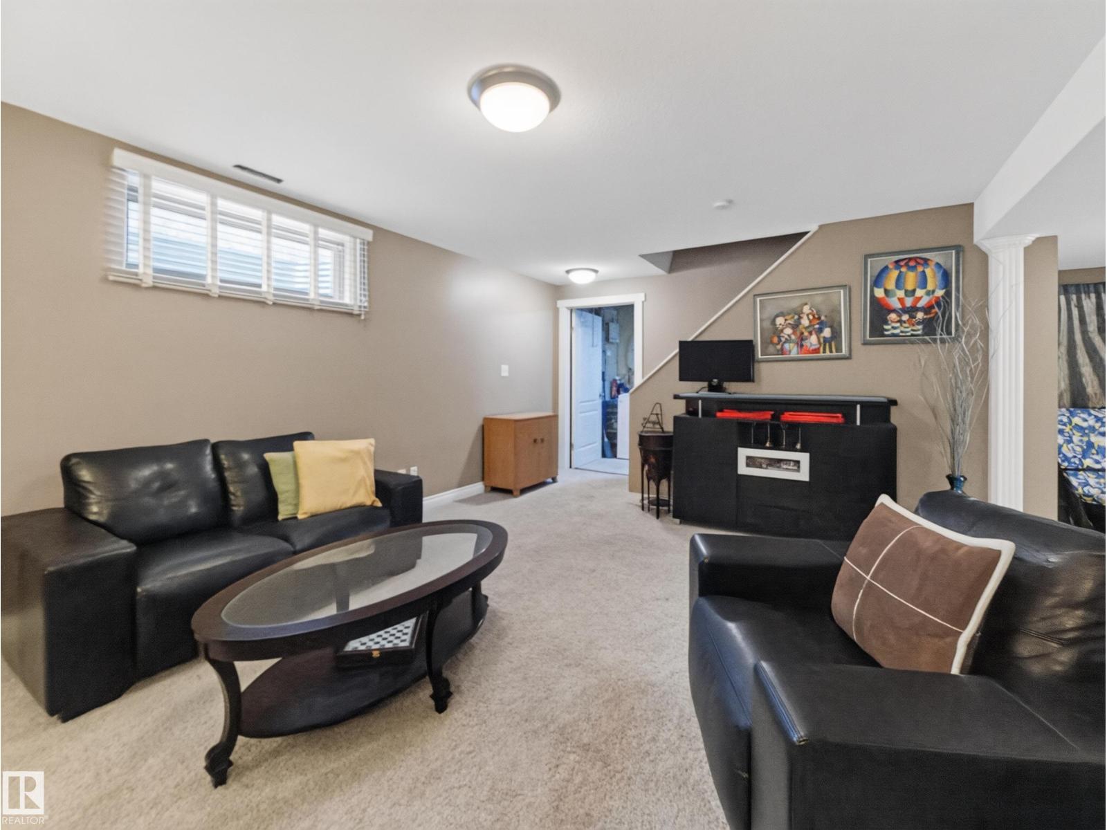 15926 132 ST NW - 43