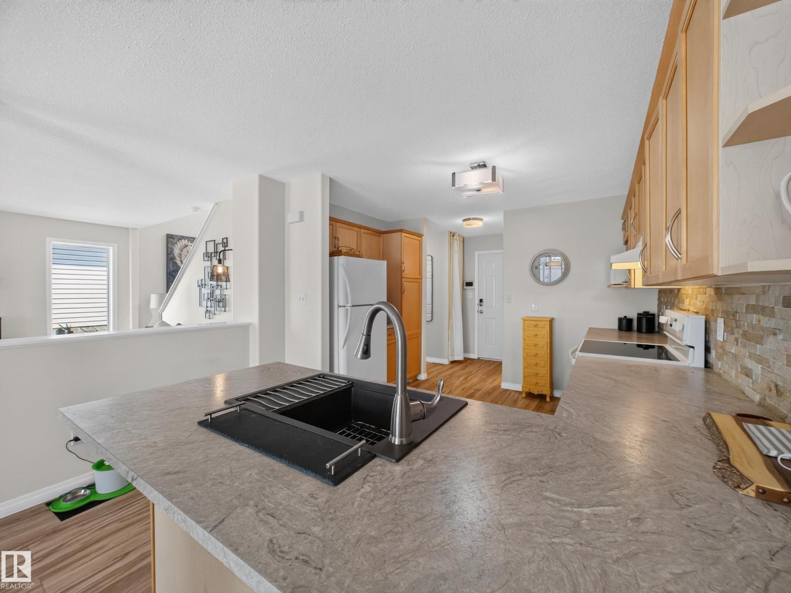 15926 132 ST NW - 20