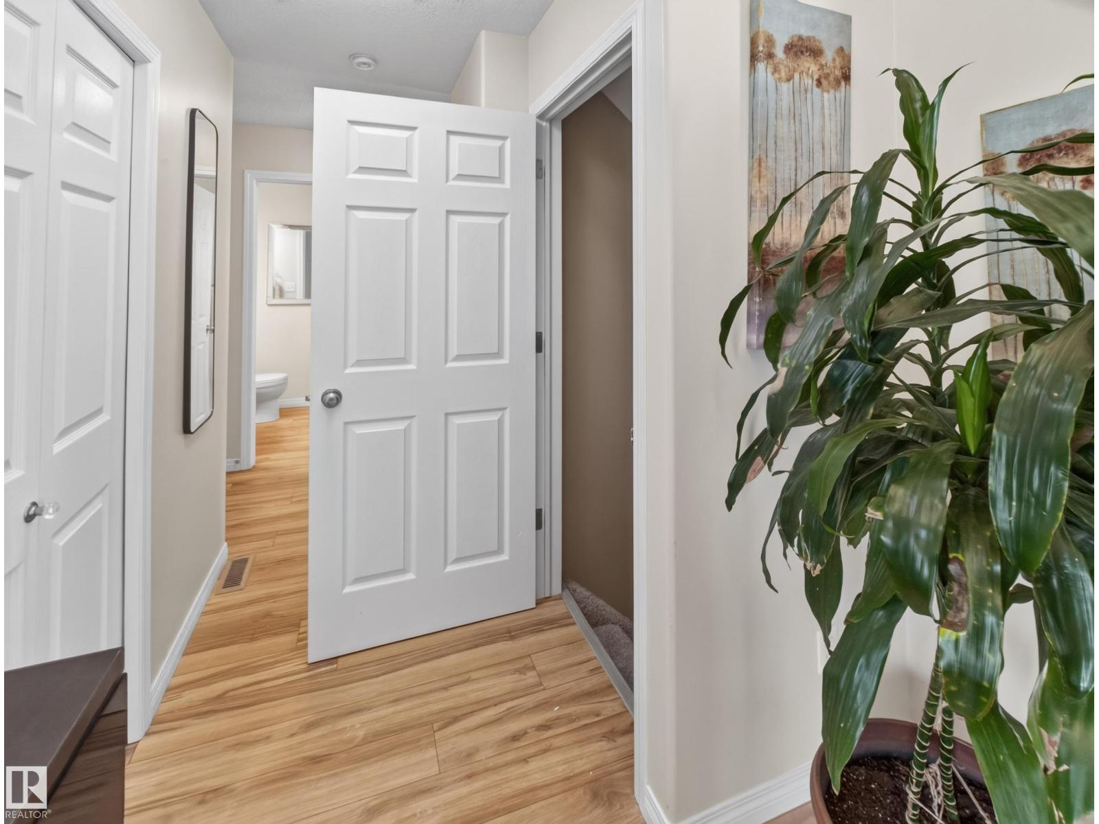 15926 132 ST NW - 41