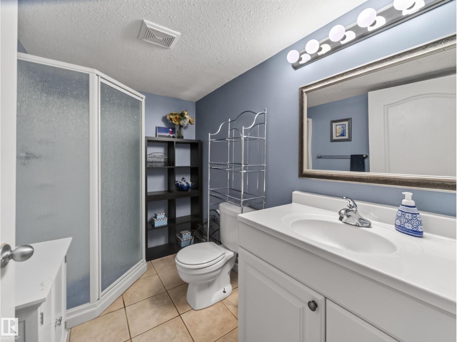 15926 132 ST NW - 49