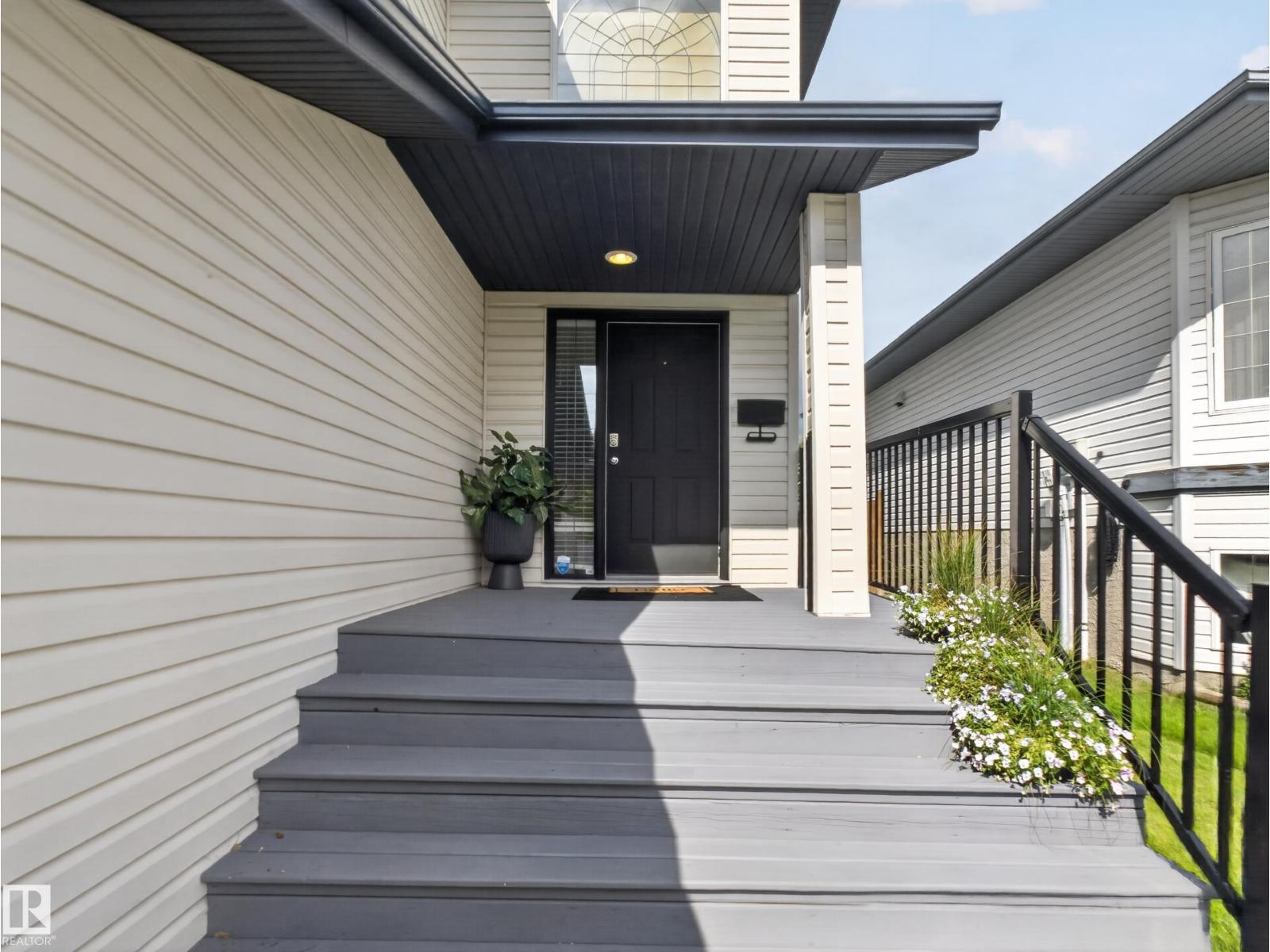 15926 132 ST NW - 3