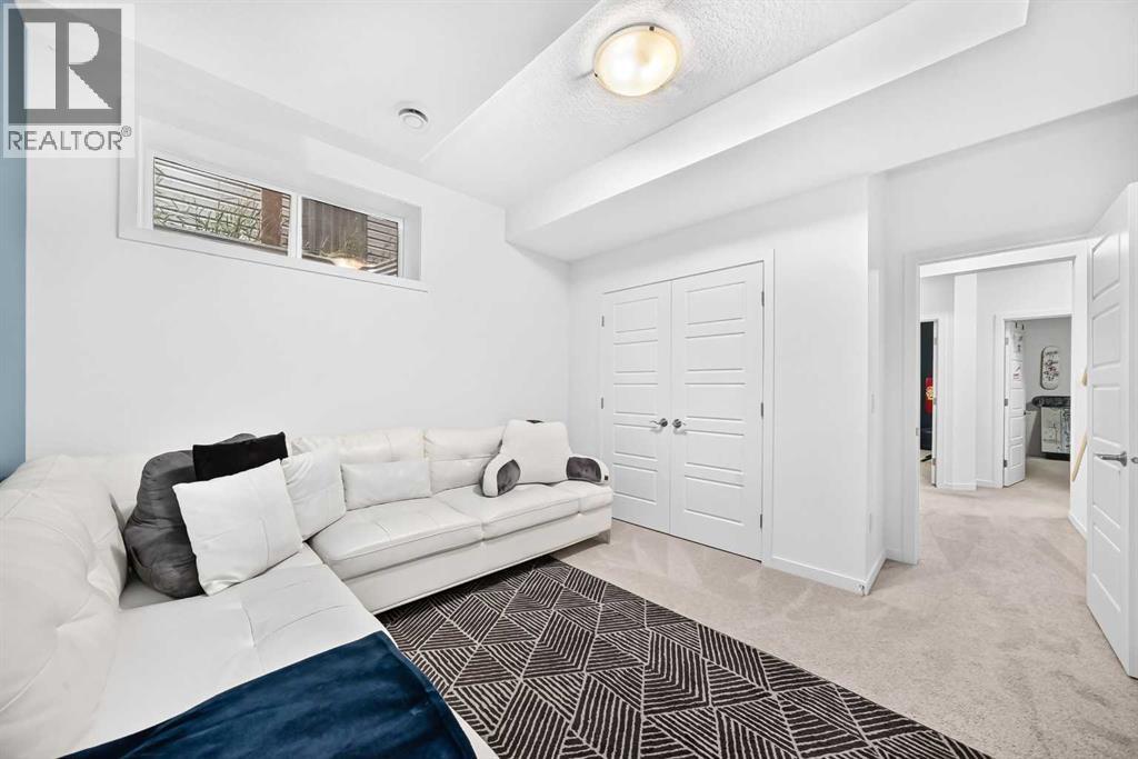 194 Walgrove Terrace SE - 18
