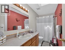 3006 Orchard Drive, Keremeos, BC V0X1N1 Photo 15