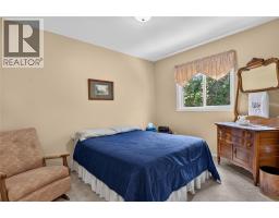 3006 Orchard Drive, Keremeos, BC V0X1N1 Photo 14