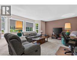 4pc Ensuite bath - 3006 Orchard Drive, Keremeos, BC V0X1N1 Photo 6