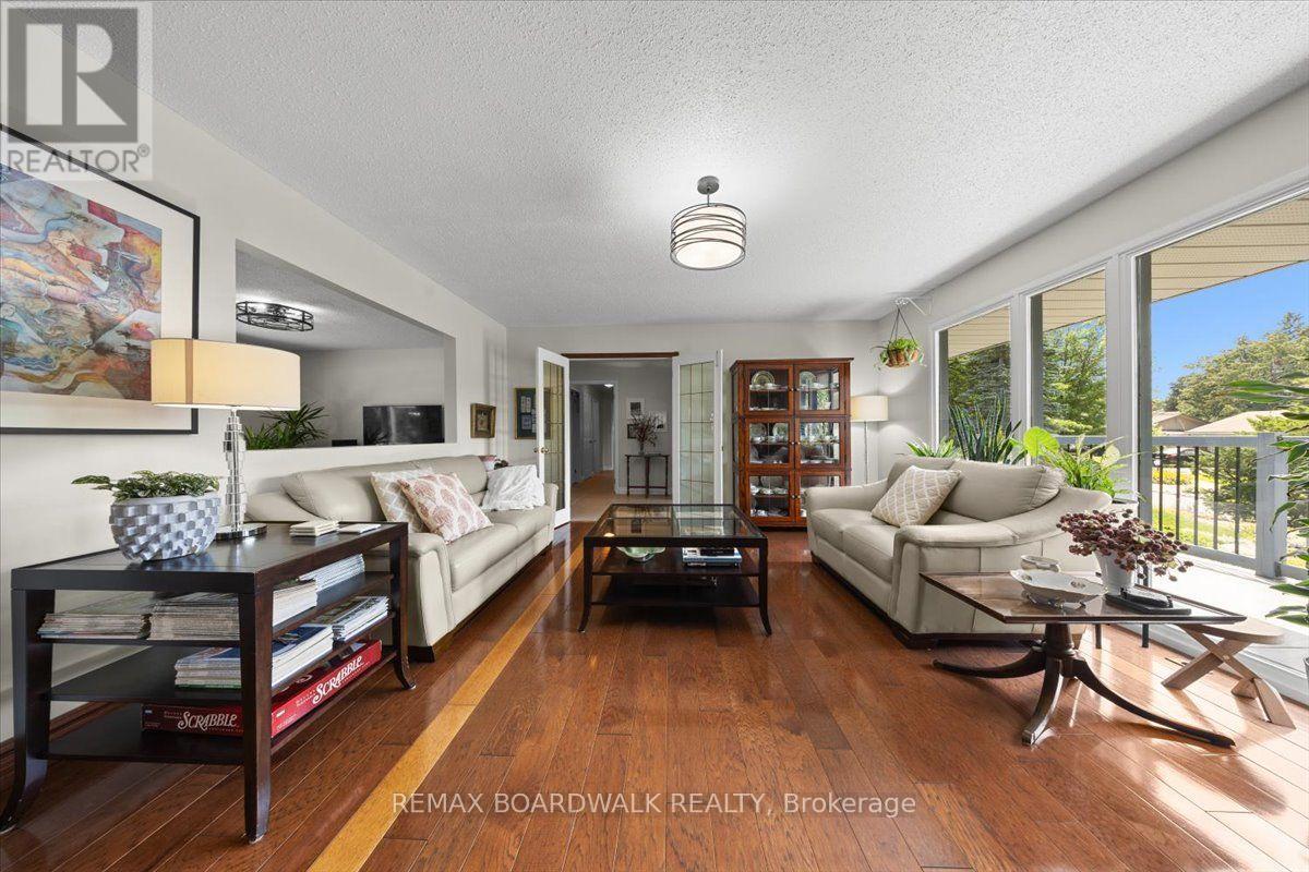 15 SELWYN CRESCENT - 10