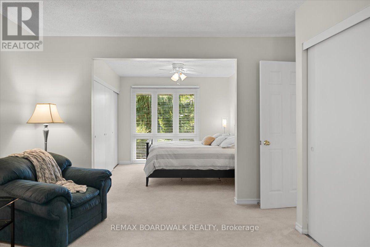 15 SELWYN CRESCENT - 30