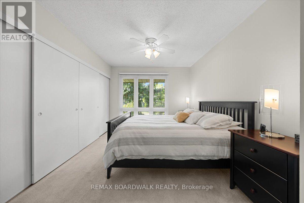 15 SELWYN CRESCENT - 31