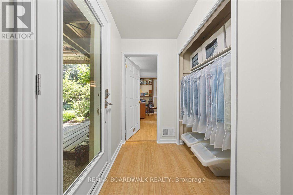 15 SELWYN CRESCENT - 44