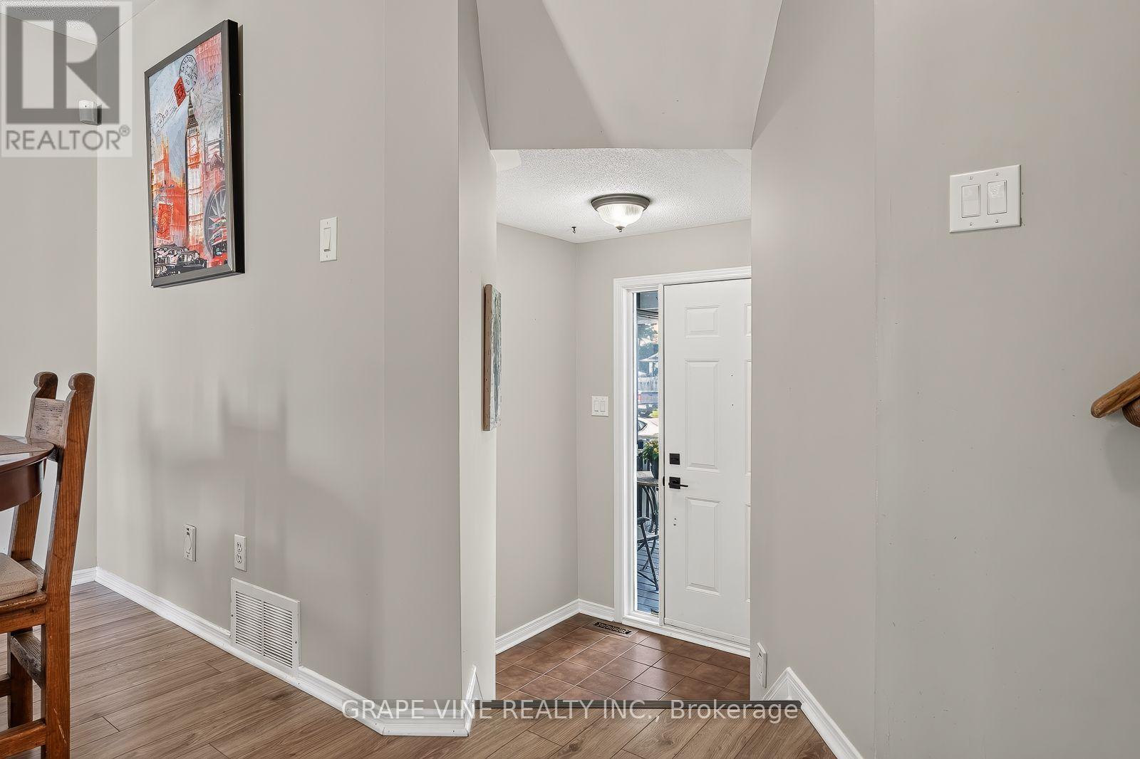 741 MALEY STREET - 10