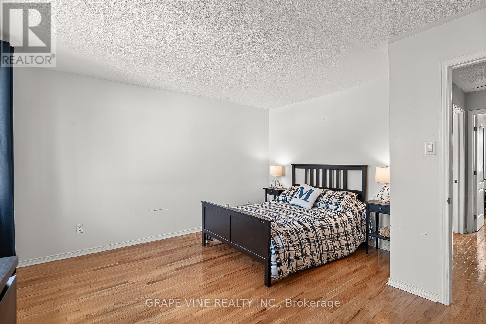 741 MALEY STREET - 26