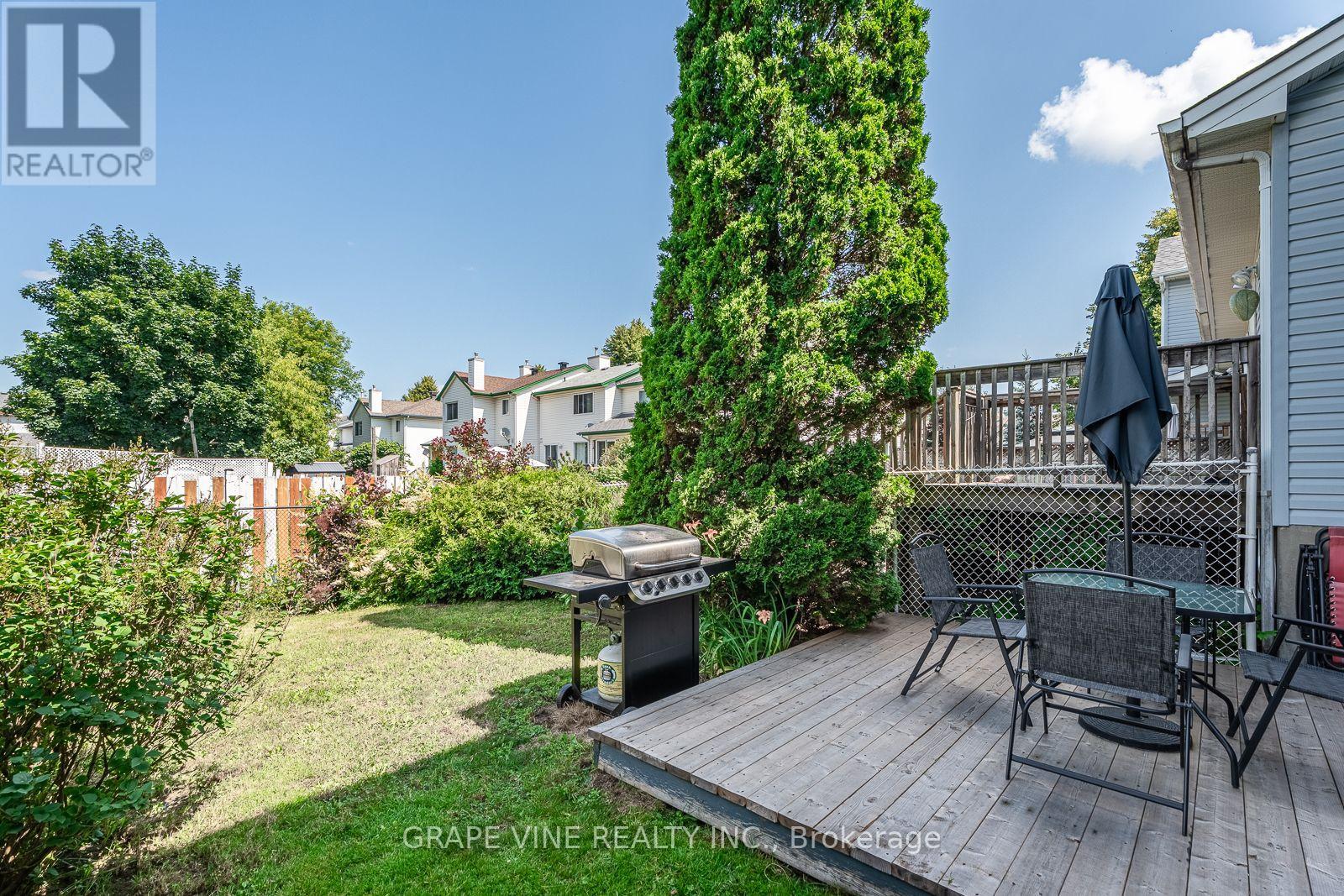 741 MALEY STREET - 5