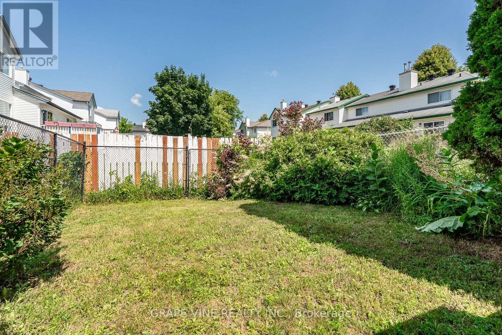 741 MALEY STREET - 9